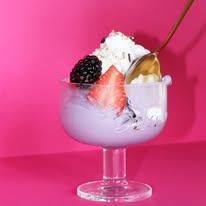 Postre con frutos rojos Bloom Café